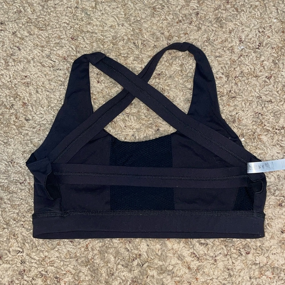 Strappy back sports bra
